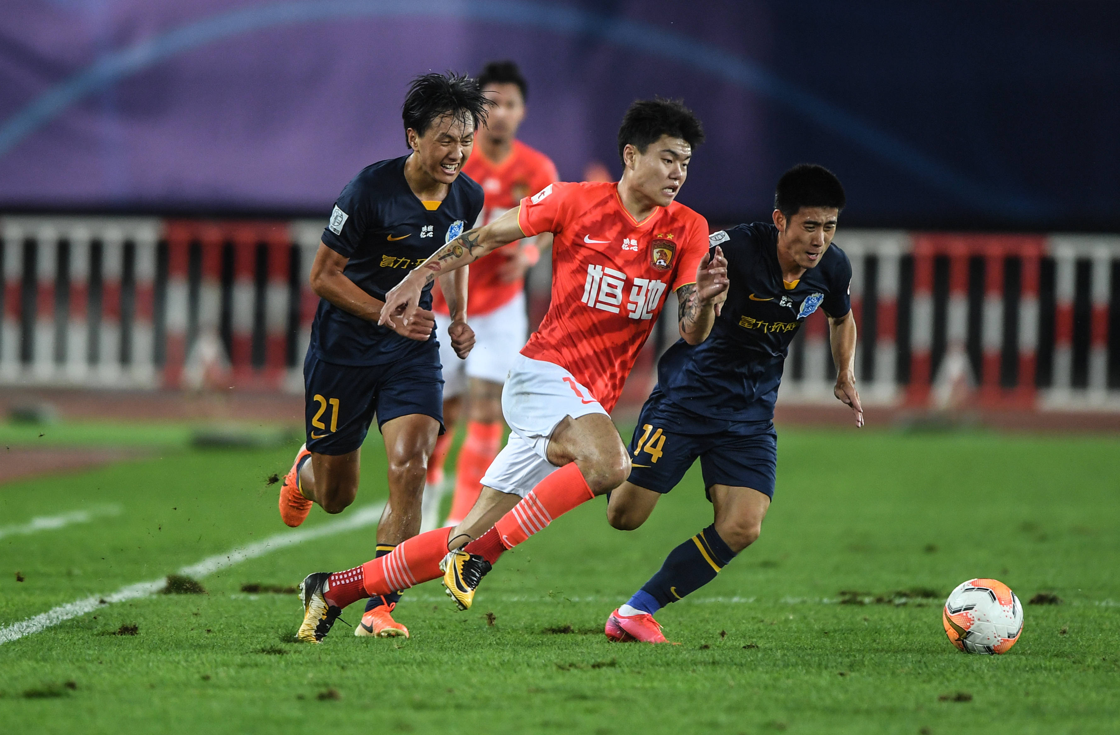 更是一场历 更是一场历