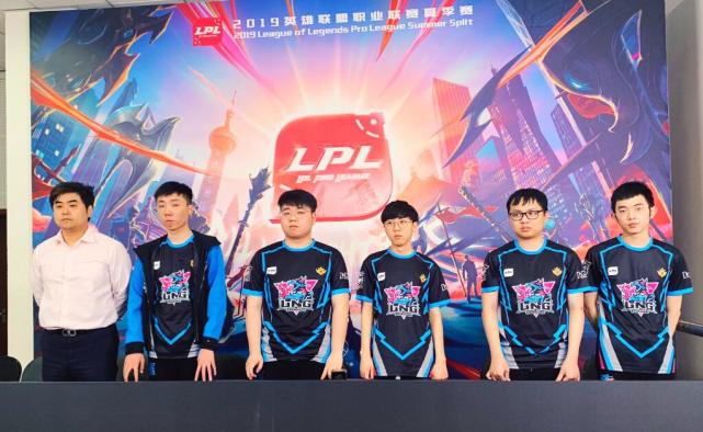 尽管对阵皇 尽管对阵皇