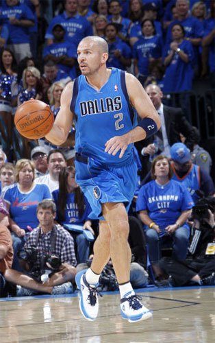 然吸引着许 然吸引着许