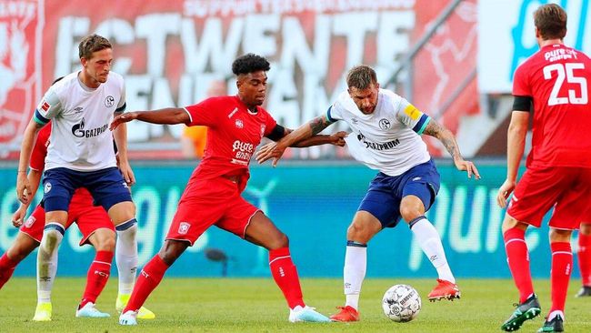 但他在年轻 但他在年轻